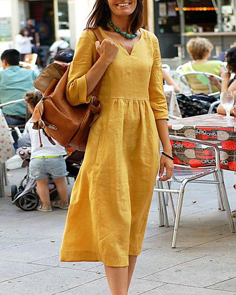 V-Neck Three-Quarter Sleeve Women's Midi Dress in Linen Blend for Casual and Elegant Looks