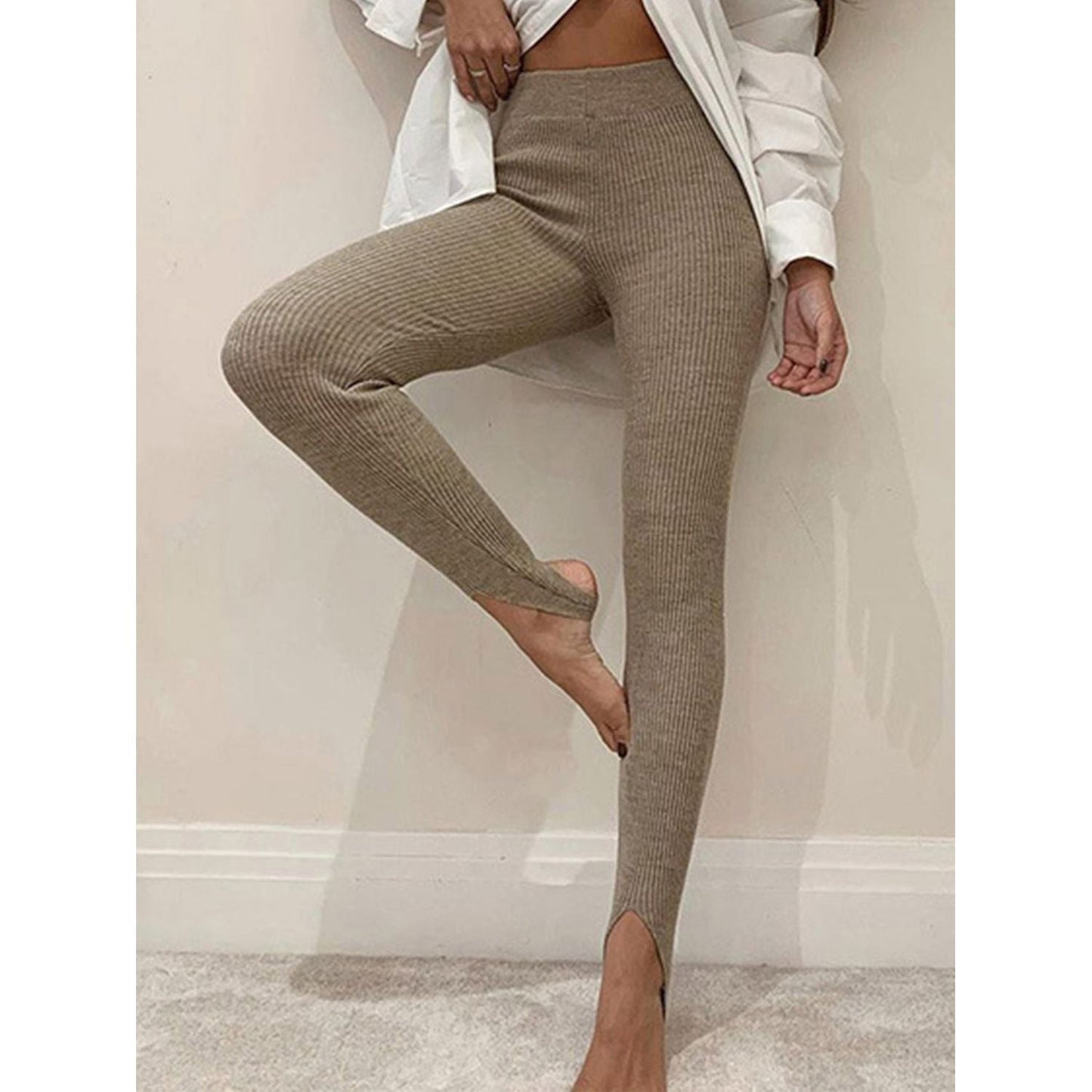Mia Women's Mid-Waist Ribbed Leggings for Stylish Comfort