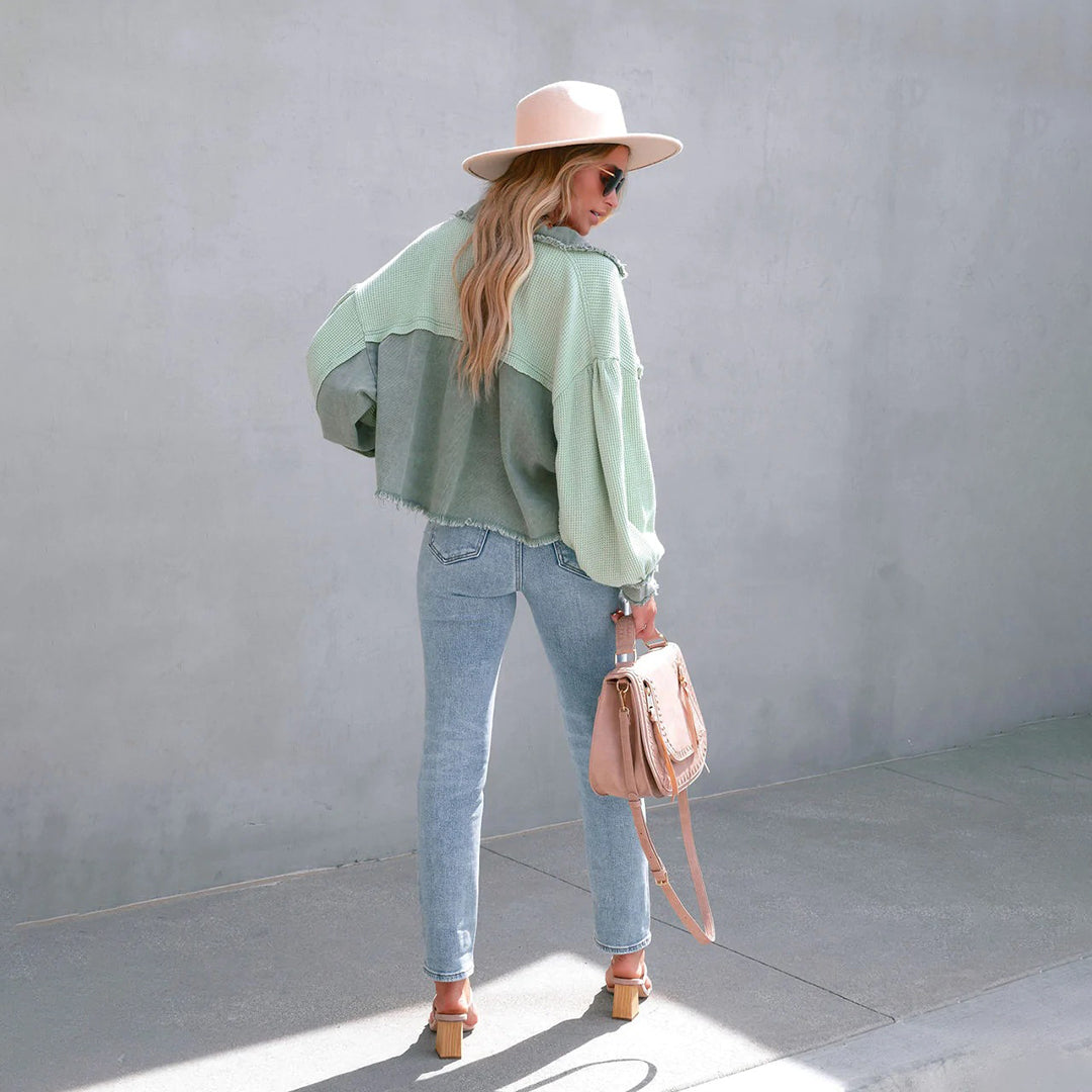 Chic and Cozy Women's Jacket for Effortless Style and Comfort