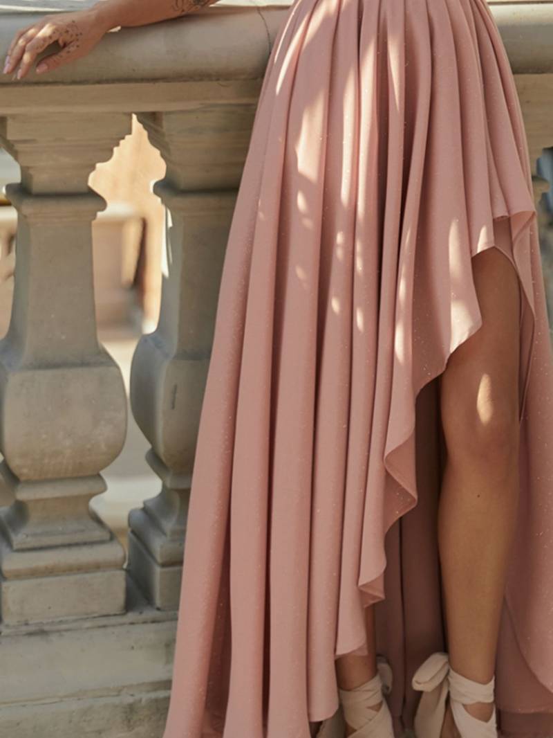 Elegant Women's Evening Dress – V-Neck with Asymmetrical Hem – Flowy Fit