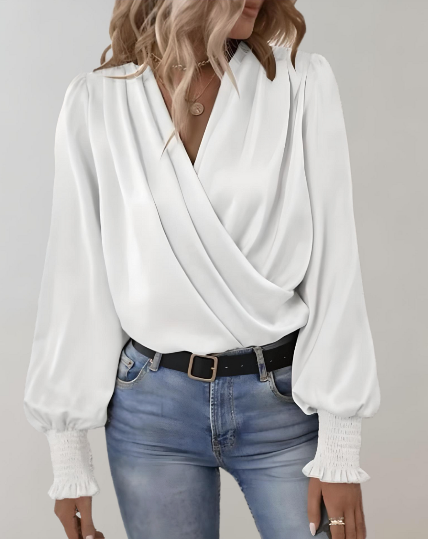 Alina - Chic Long Sleeve V-Neck Women's Top for Effortless Style
