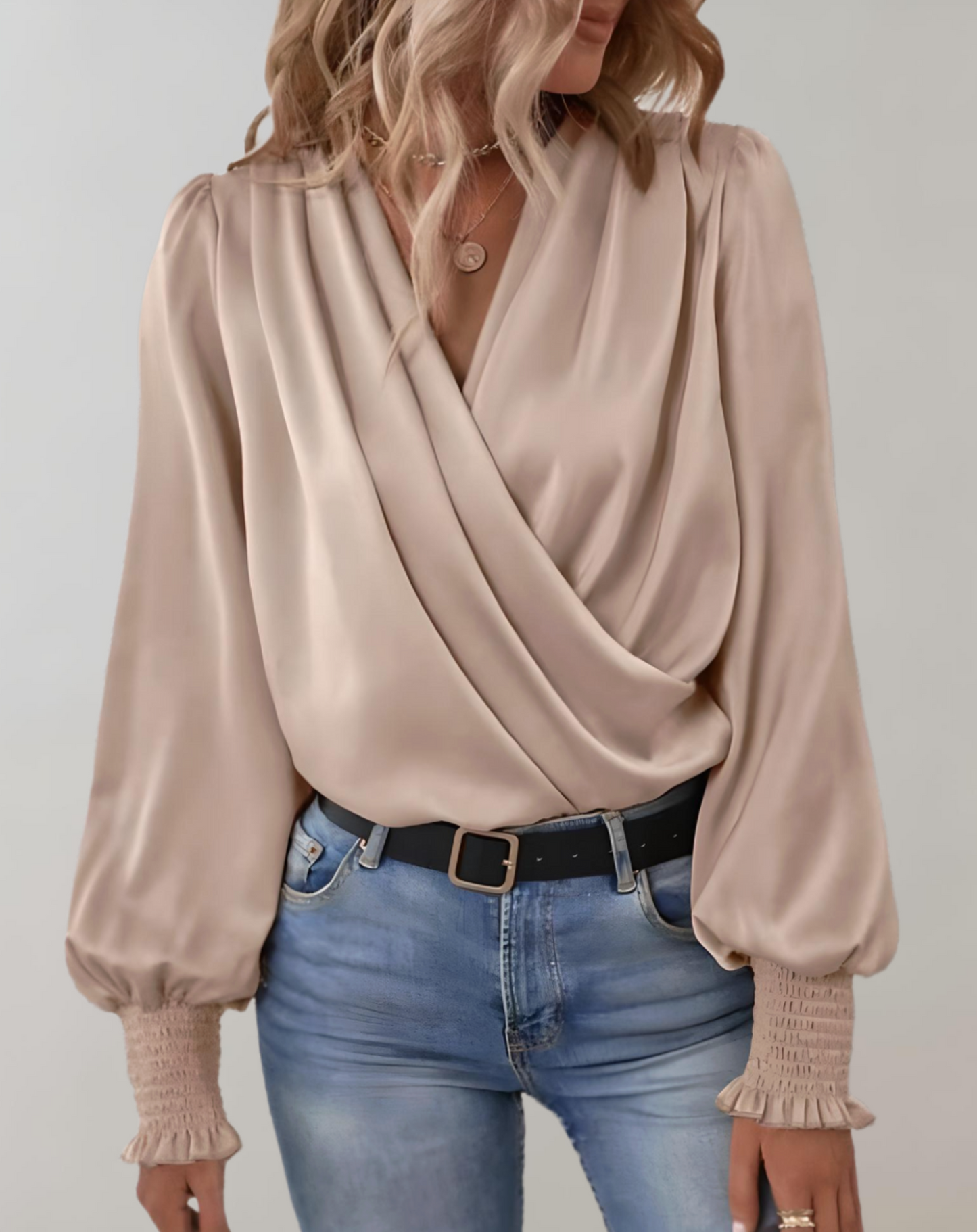 Alina - Chic Long Sleeve V-Neck Women's Top for Effortless Style