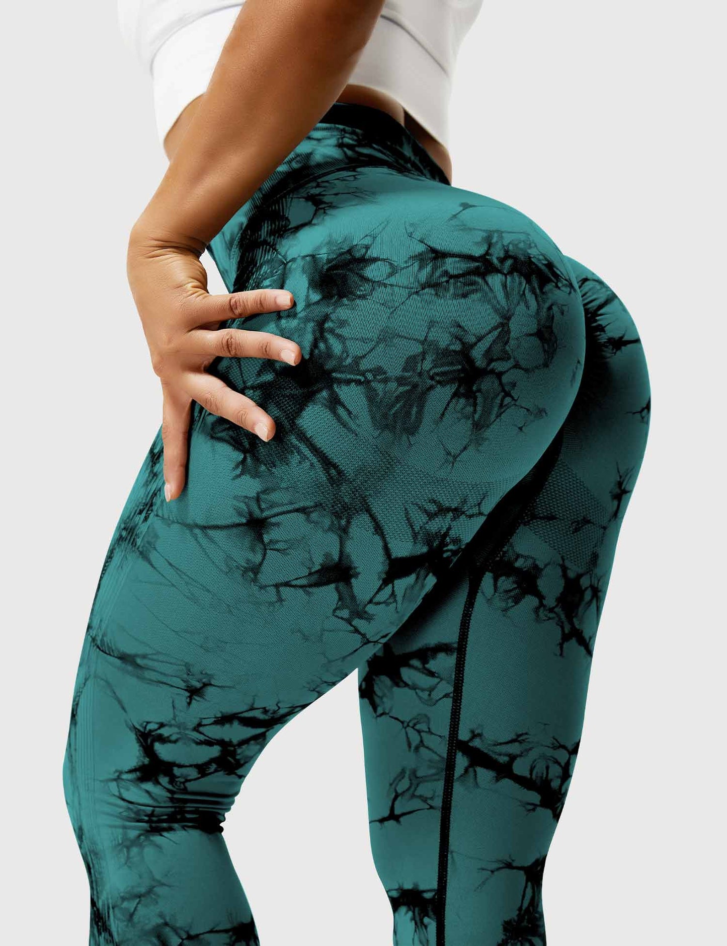 Chic and Cozy Tie-Dye Leggings for Women - Trendy Activewear and Casual Fashion
