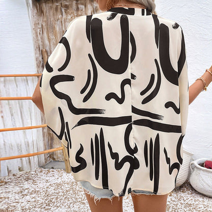 Elegant Women's Apricot Top with Geometric Print for Casual Chic