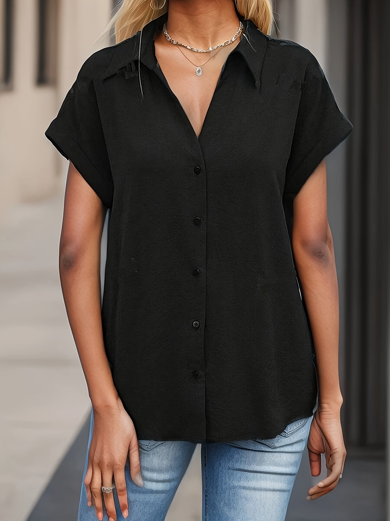 Chic and Cozy Women's Blouse Eva | Elegant Fit for Every Occasion