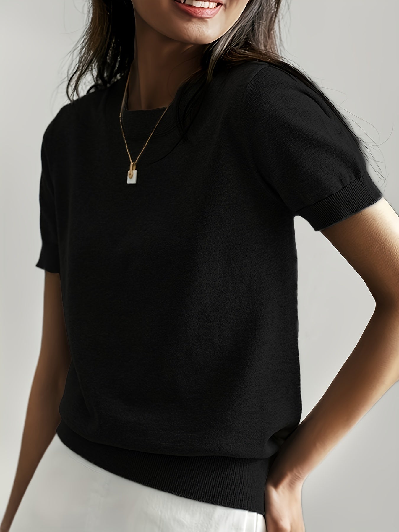 Lily Women's Cozy Short-Sleeve Top for Effortless Style and Comfort