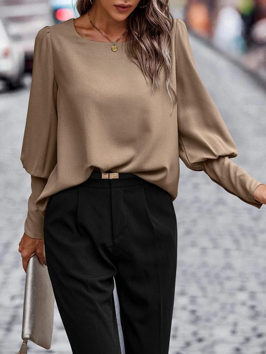 Chic and Versatile Long-Sleeve Women's Blouse for Elegant Everyday Style